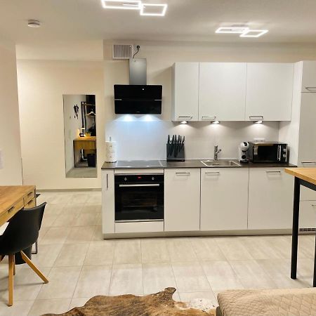 Apartment Im Gehobenen Stadtviertel - Perfekt Fuer Selbstversorger Ален Екстер'єр фото